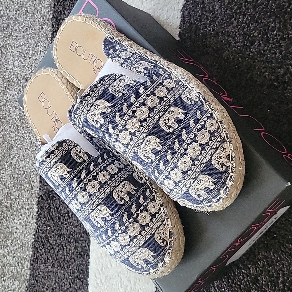 NEW Boutique by Corkys Taffy Shoe Navy Elephant